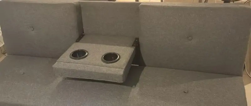 Futón / Sofá Cama 3 cuerpos gris con apoyavasos - 2