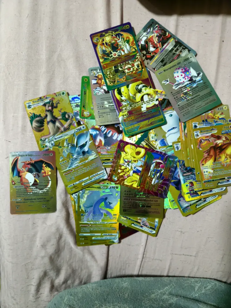 Lote de Cartas Pokémon falsas 146und - 1
