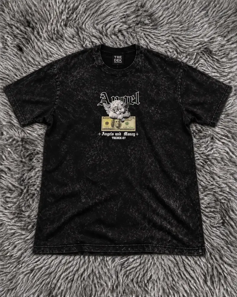 Polera negra con diseño Angel Tredek - 1