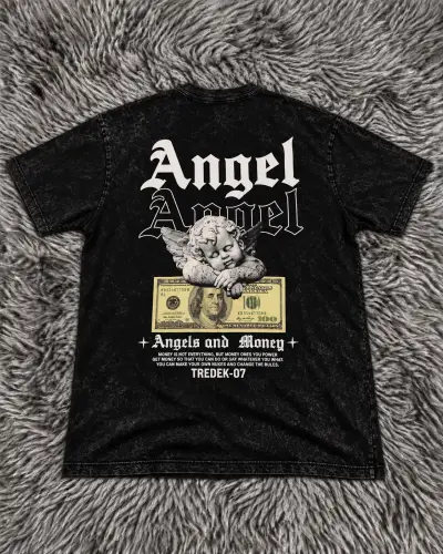 Polera negra con diseño Angel Tredek - miniatura 2