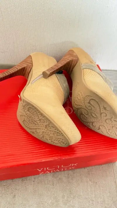 Botines de tacón alto beige - miniatura 3