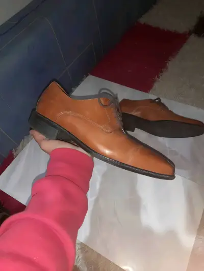 Zapatos formales de cuero marrón para hombre - miniatura 1