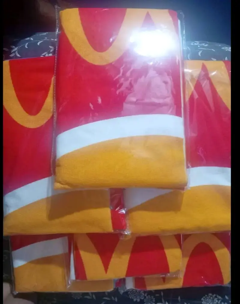 Toalla de playa McDonald's diseño papas fritas - 1
