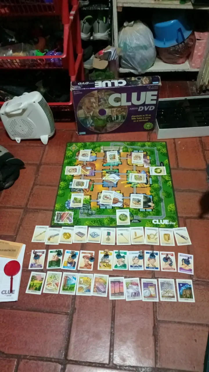 Juego de mesa Clue sin dvd por que se quebro - 2