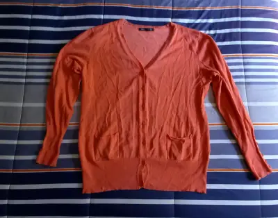 Lote de suéteres de mujer variados - miniatura 2