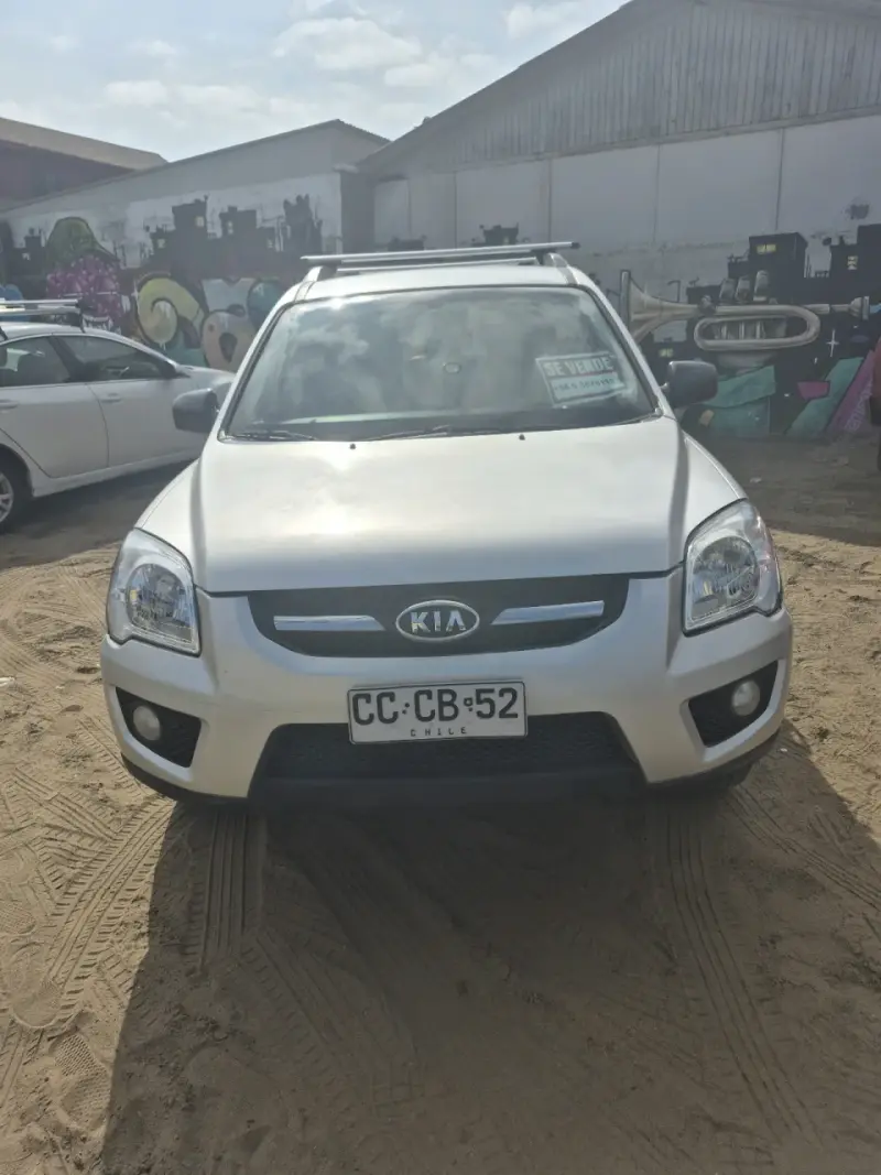 Kia SUV 2010 en buen estado - 2