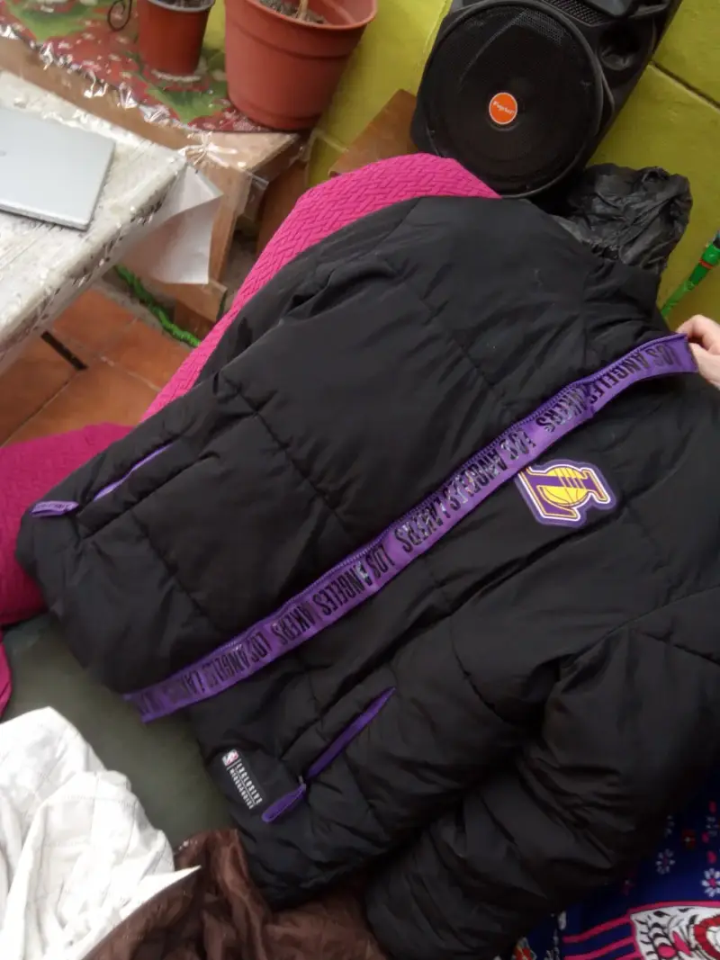 Chaqueta NBA Los Angeles Lakers negra y morada - 1
