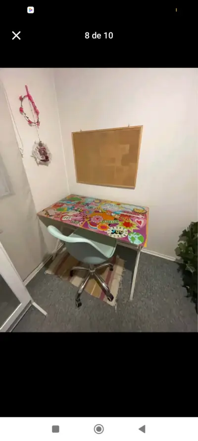 Escritorio juvenil con diseño colorido y silla - miniatura 5