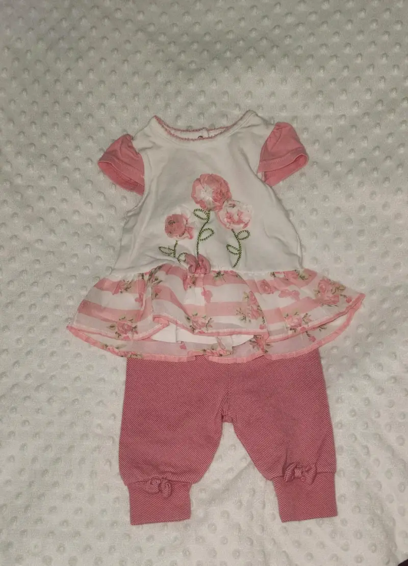 Conjunto de ropa para bebé con estampado floral - 2
