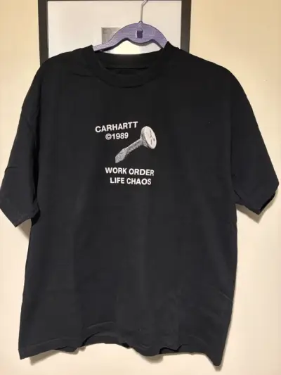 Polera negra Carhartt - miniatura 1
