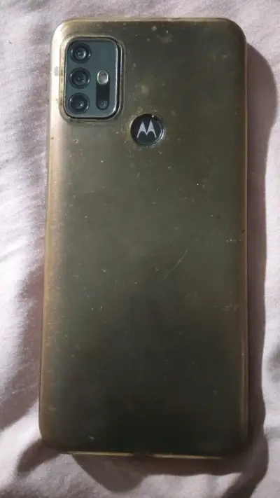 Teléfono Motorola con pantalla dañada - miniatura 3