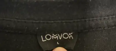 Polera negra Lomvok - miniatura 2
