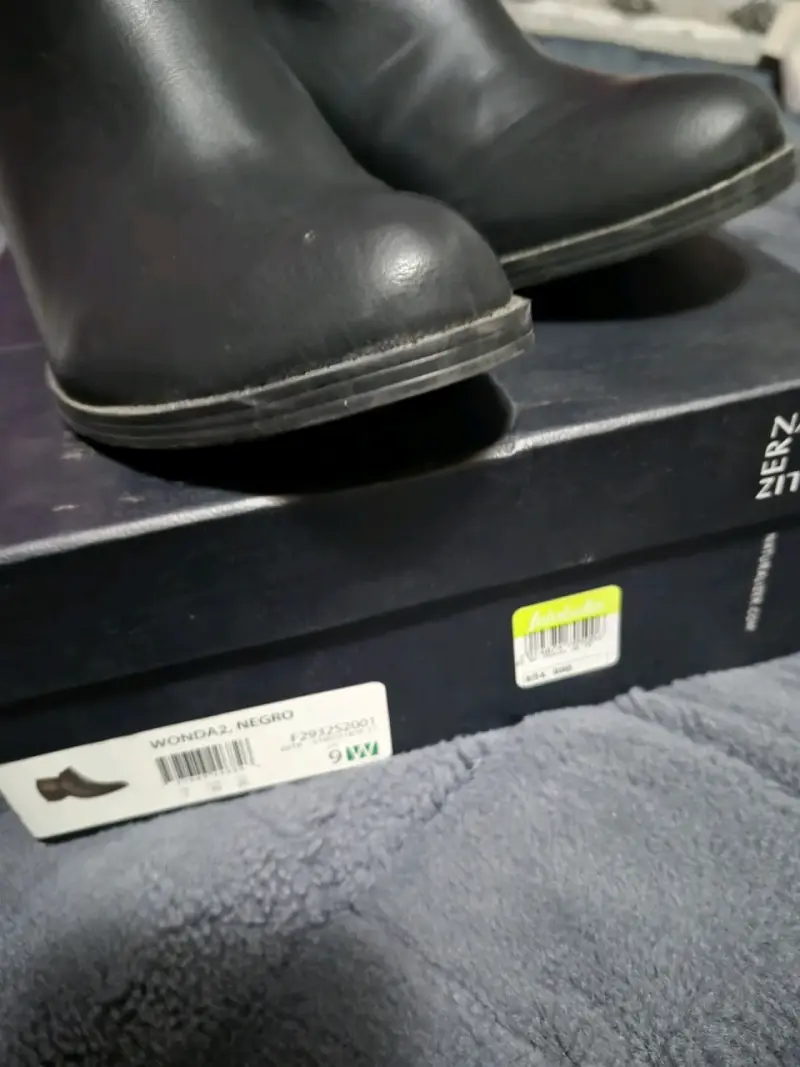 Botines de cuero negro para mujer marca Naturalizer - 4
