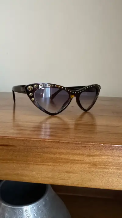 Gafas de Sol Moschino con Tachas - miniatura 4