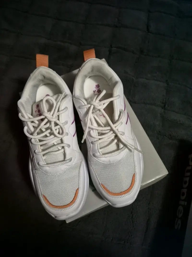 Zapatillas deportivas blancas Diadora para mujer - 2