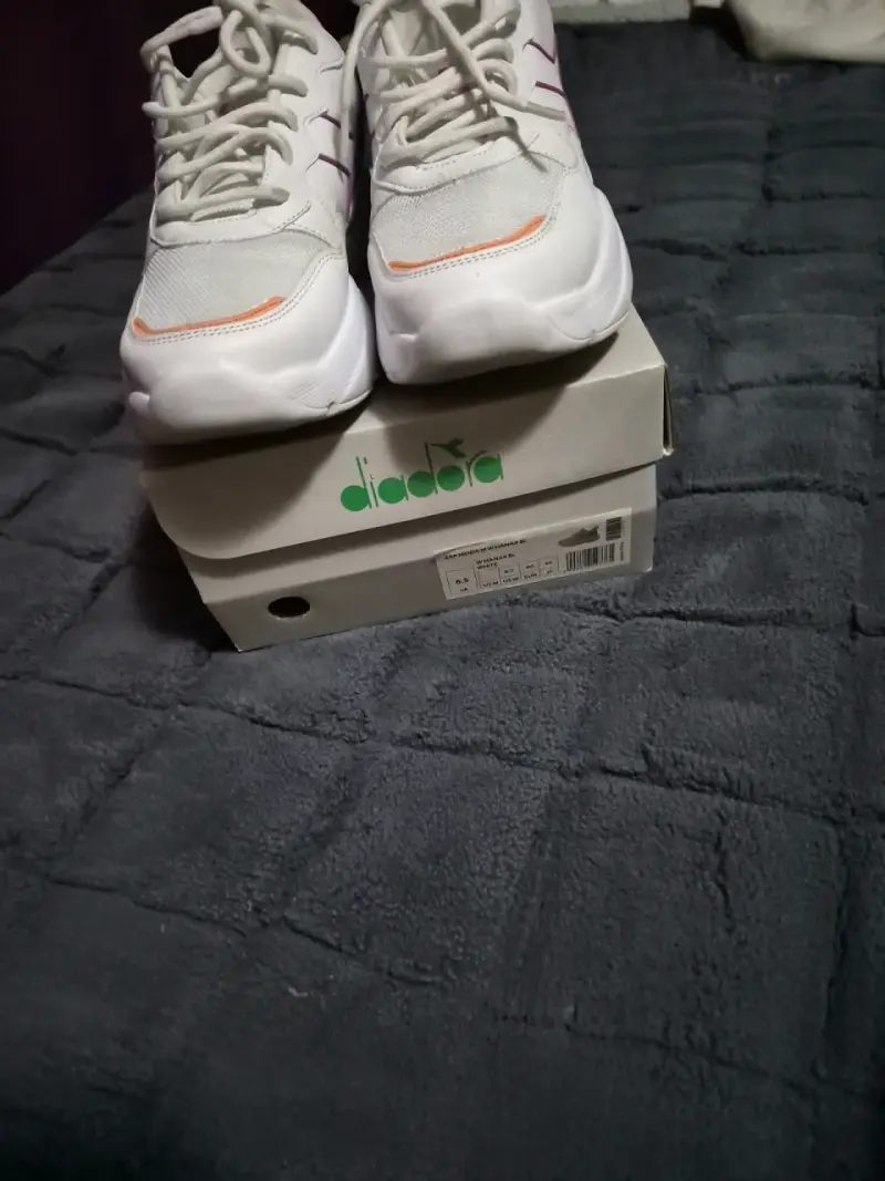 Zapatillas deportivas blancas Diadora para mujer - 3