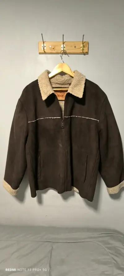 Chaqueta Levi's cuero sintético con forro de lan - miniatura 1
