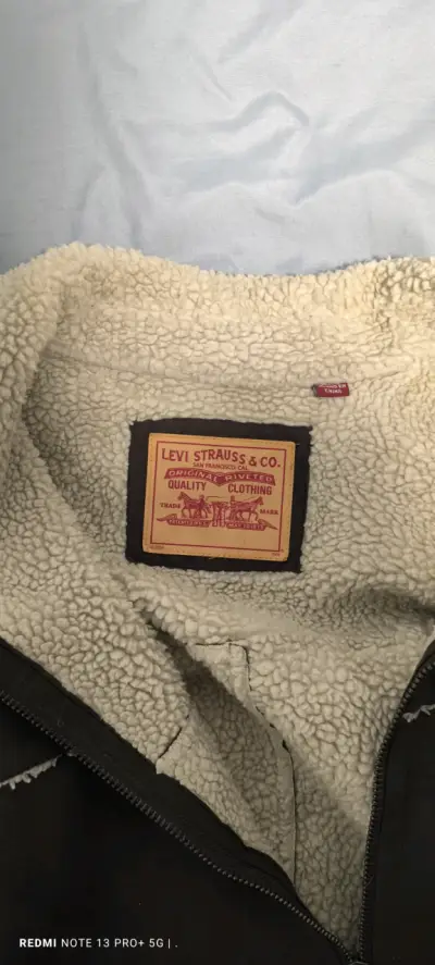 Chaqueta Levi's cuero sintético con forro de lan - miniatura 3