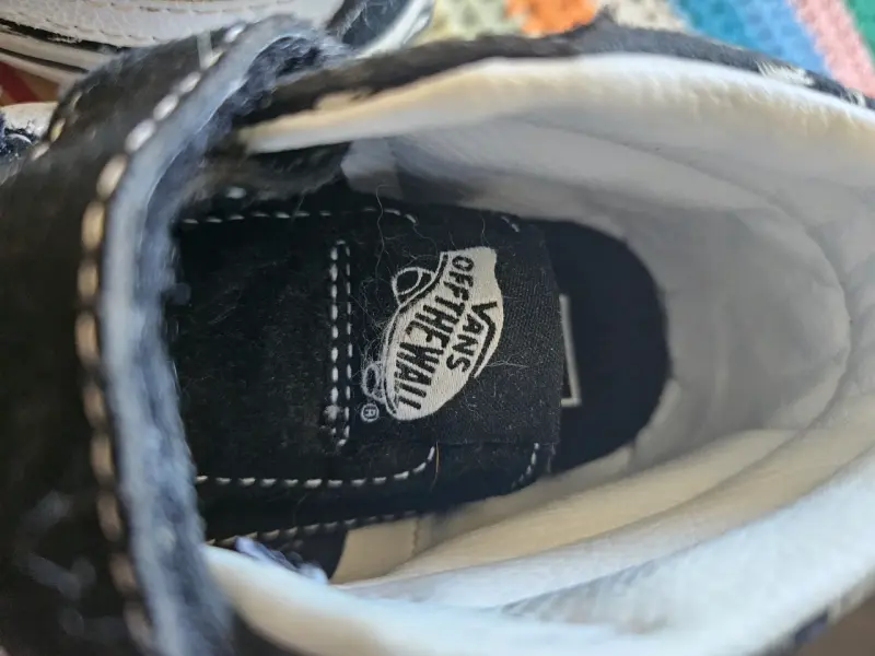 Zapatillas Vans negras con diseño de dinosaurios - 3