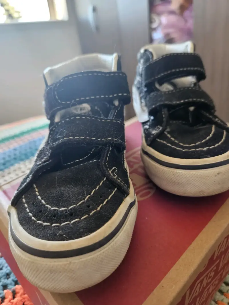 Zapatillas Vans negras con diseño de dinosaurios - 4