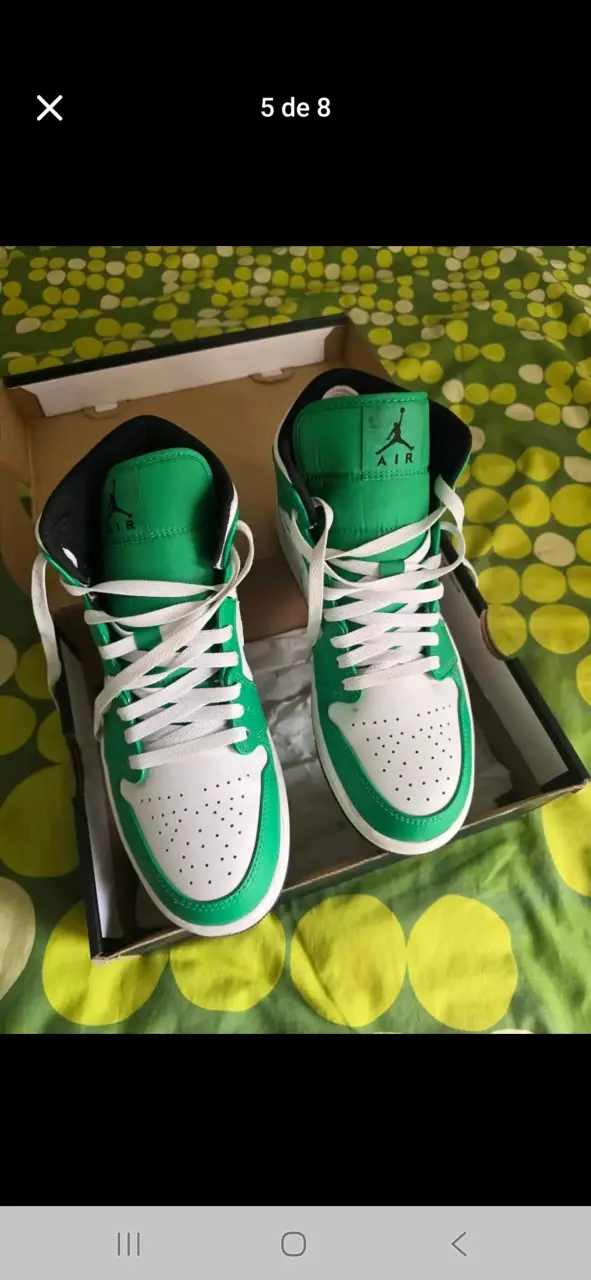 Zapatillas Nike Air Jordan verdes y blancas - 1