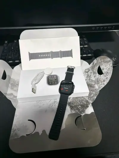 Apple Watch Ultra 2 con Correa Negra - miniatura 4