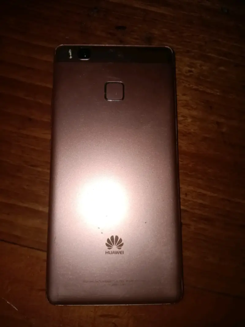 Smartphone Huawei con pantalla táctil - 5