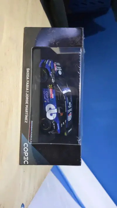 Modelo a escala Skoda Fabia R5 Jorge Martínez - miniatura 1