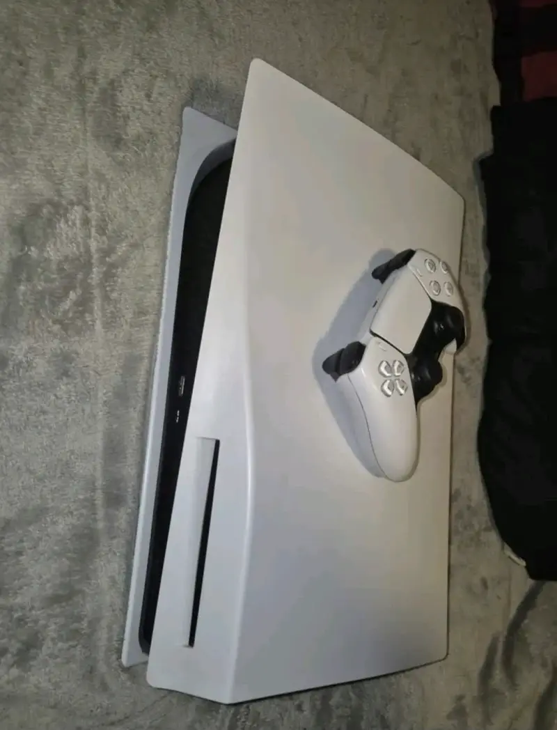 Consola de Videojuegos PlayStation 5 con Control - 3