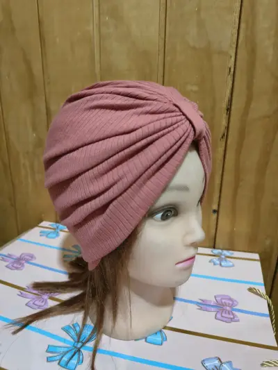 Turbantes de tela para mujer en varios colores - miniatura 1