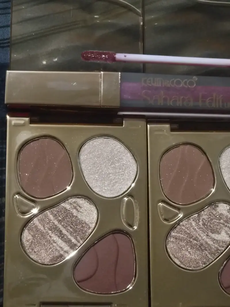 Set de maquillaje con paleta y brillo labial - 2