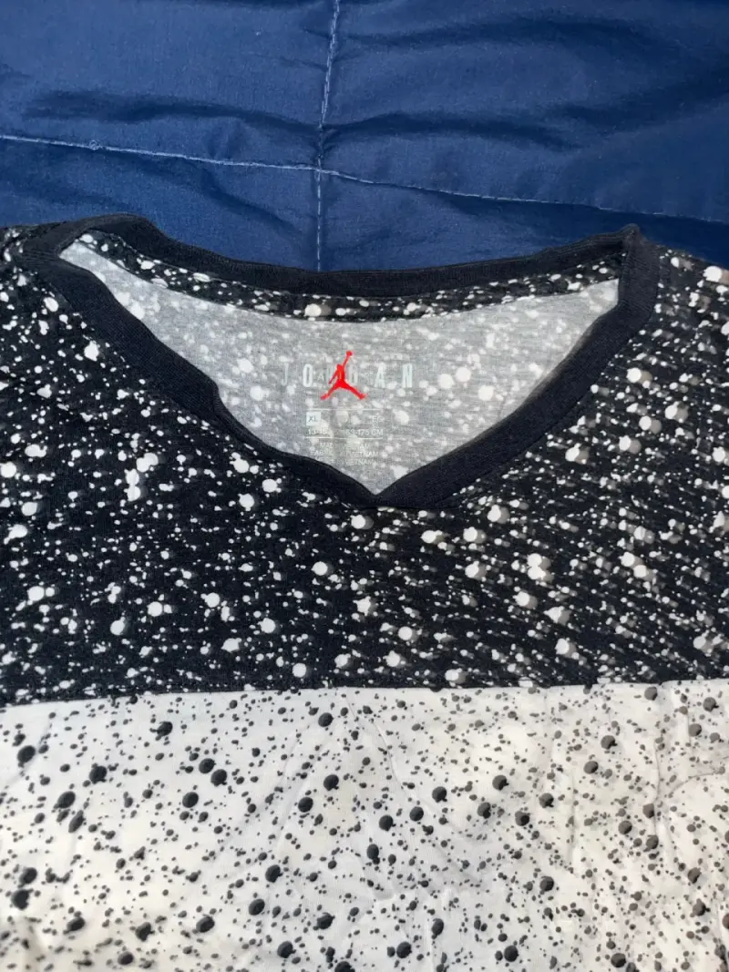 Polera Jordan para hombre diseño moteado - 2