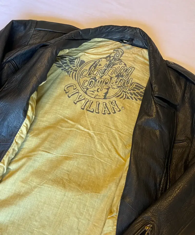 Chaqueta de cuero negra con cinturón - 2