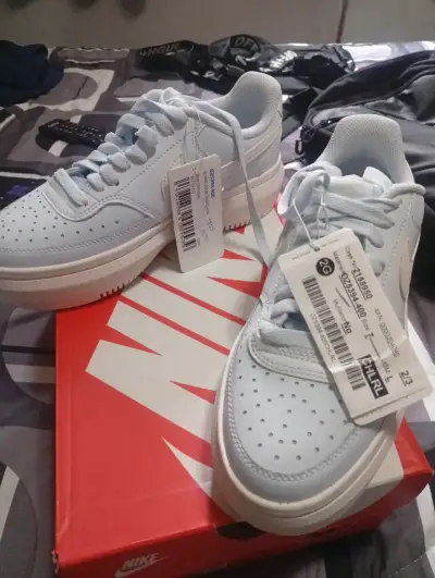 Zapatillas deportivas Nike Air Force 1 celestes - miniatura 3