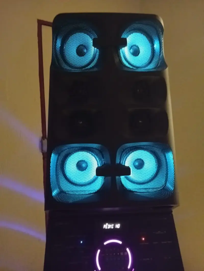 Equipo de Sonido Sony Muteki v90 - 2