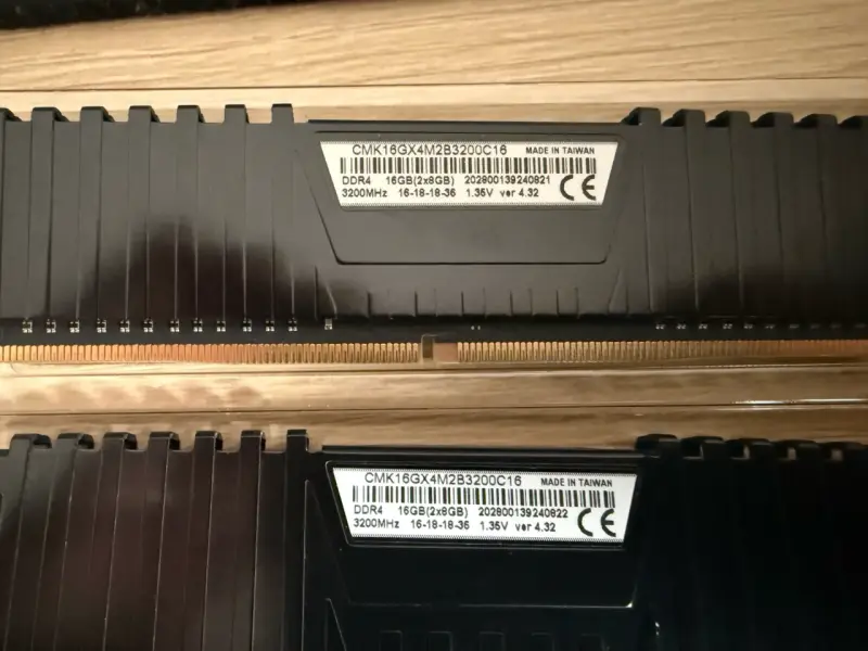 Memoria RAM Corsair Vengeance LPX DDR4 16GB 3200MHz - 2
