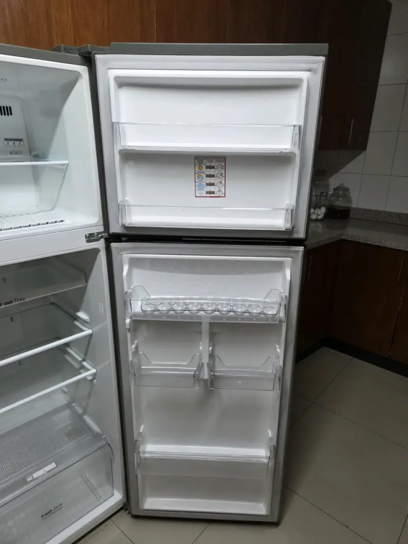 Refrigerador LG con Compresor Inverter y 10 Años de Garantía - 2