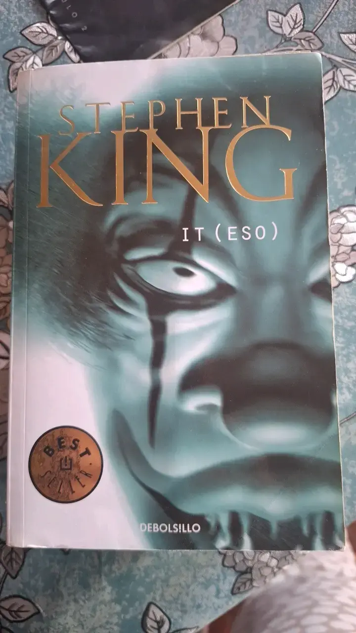 Libro 'It' de Stephen King, edición de bolsillo - 3