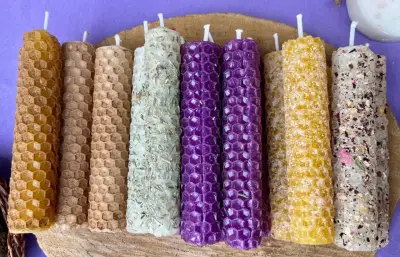 Velas de miel artesanales vestidas e intencionadas - miniatura 4