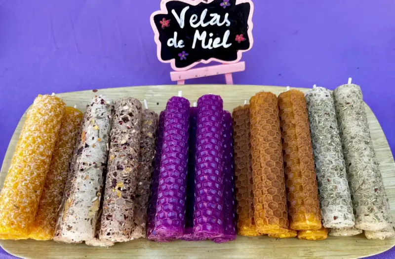 Velas de miel artesanales vestidas e intencionadas - 6