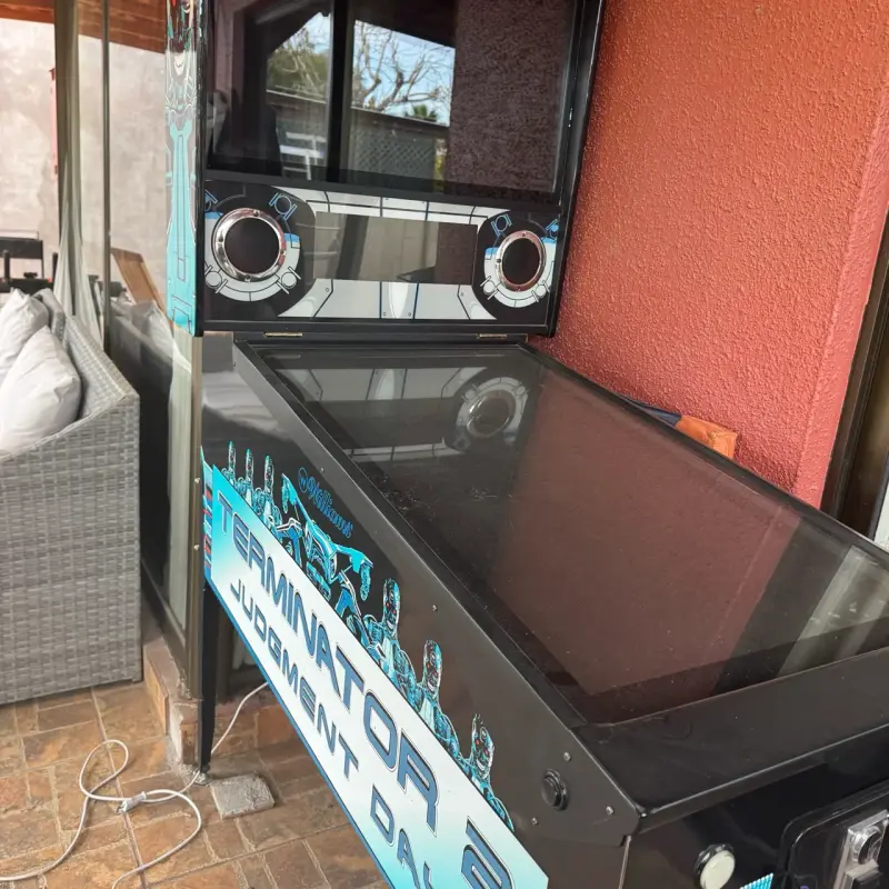 Máquina de Pinball Terminator 2 en buen estado - 1