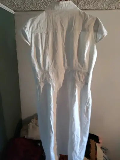 Vestido blanco Calvin Klein con botones - miniatura 2