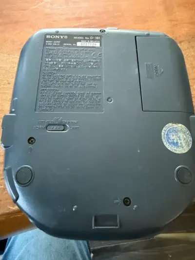 Reproductor de CD portátil Sony Discman Groove - miniatura 3