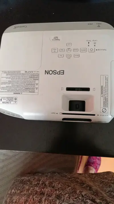 Proyector Epson PowerLite S27 con HDMI - miniatura 1