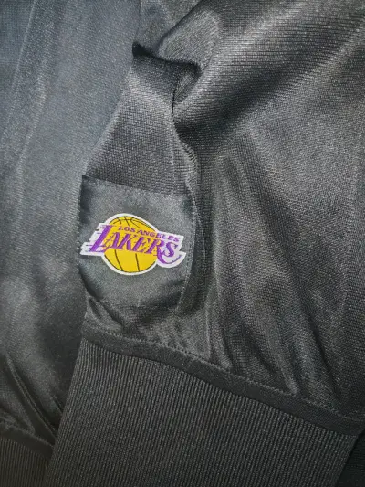Chaqueta deportiva negra Los Angeles Lakers NBA - miniatura 3