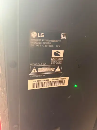 Sistema de sonido LG con subwoofer y control remoto - miniatura 4