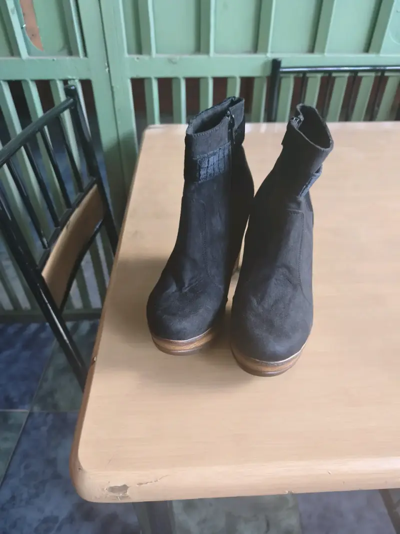 Botines de cuero negro y camel con plataforma - 1