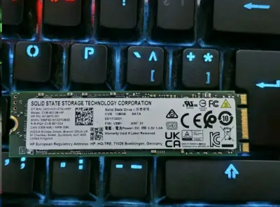 Unidad SSD 128GB SATA Solido - miniatura 2