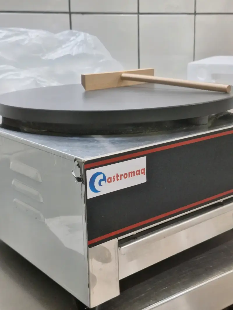 Crepera eléctrica Gastromaq con control de tempera - 2