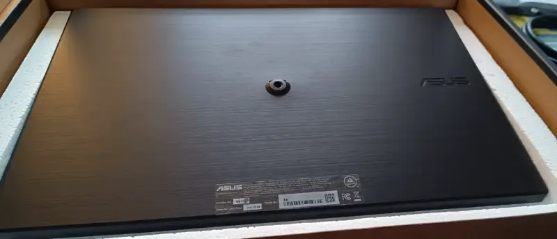 Monitor portátil ASUS ZenScreen MB16AC - 3